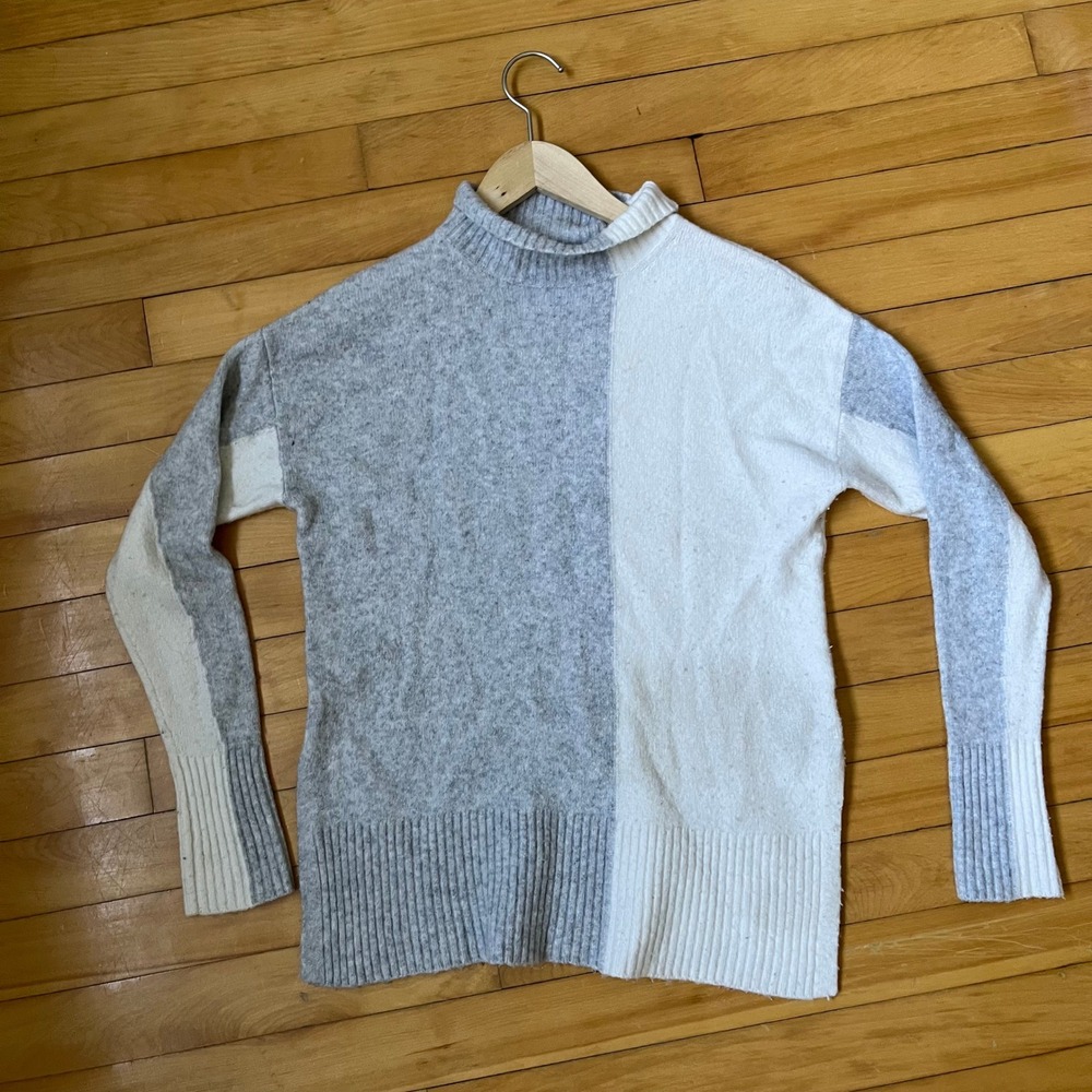 Reiss Colorblock Mock Neck Sweater Grey White Wool Blend Size S
